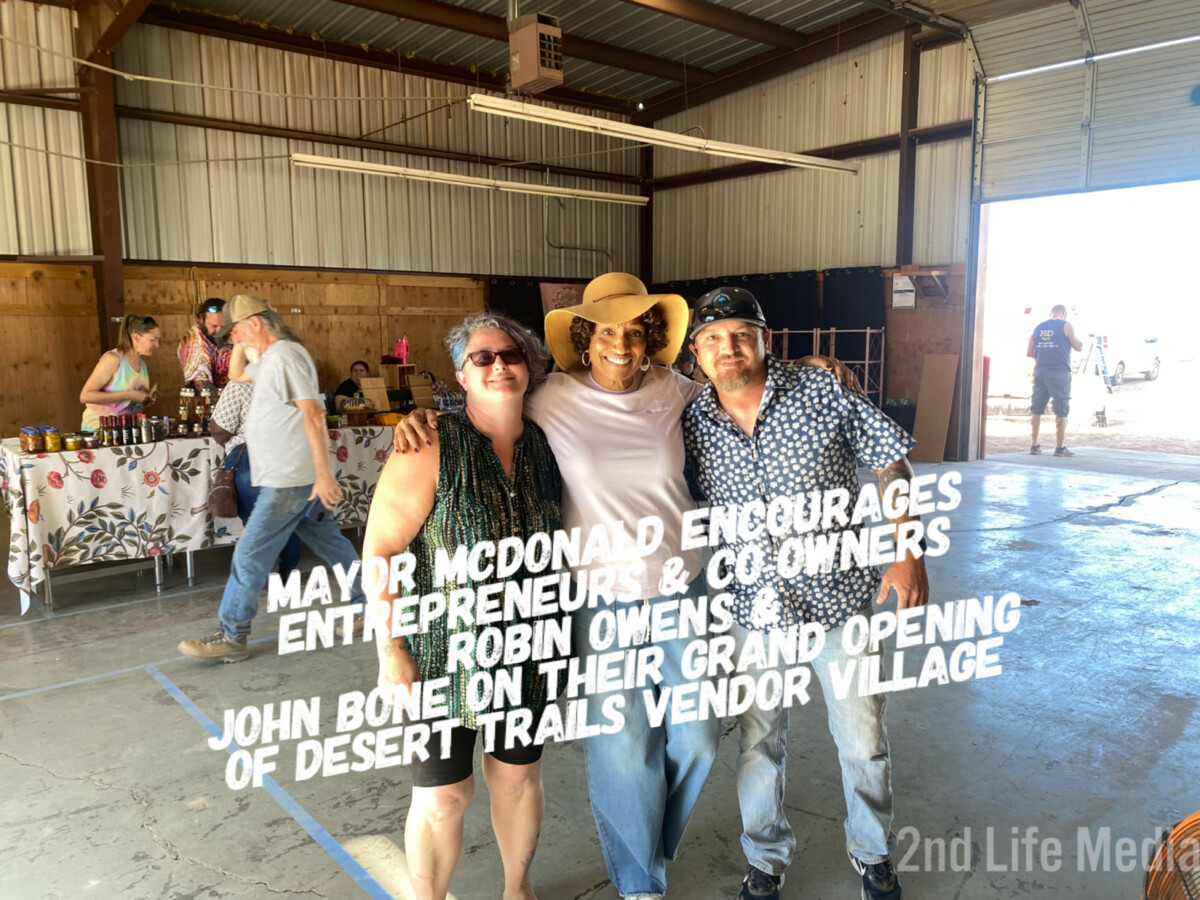 Desert Trails Vendor Village Grand Opening Draws Crowds and Community Leaders in Alamogordo