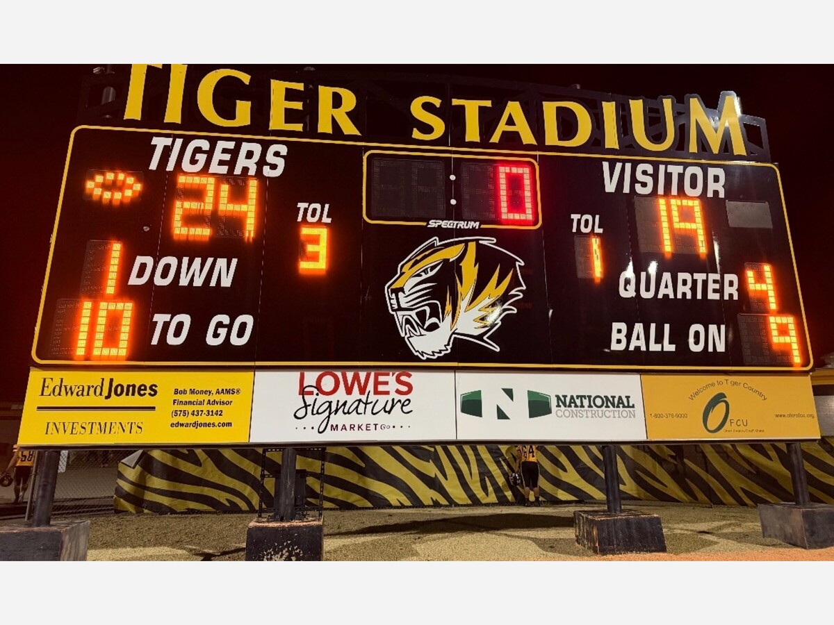 Bowman's three touchdowns carry Alamogordo past Mayfield, 24-19