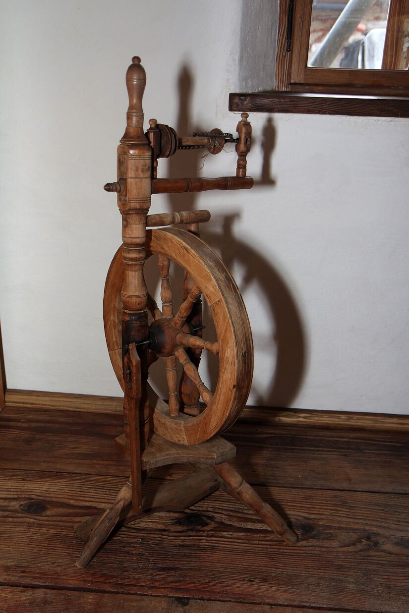 Types of Spinning Wheels