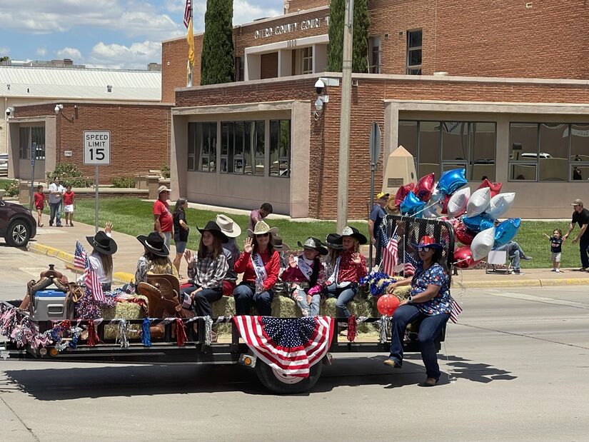 Alamogordo Celebrates the 4th of July with a parade! Photo Gallery