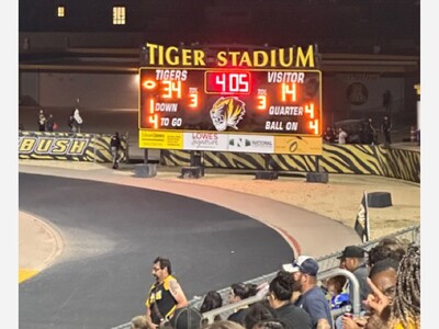 Tigers Roar on Homecoming Night: Alamogordo Defeats Organ Mountain 34–14