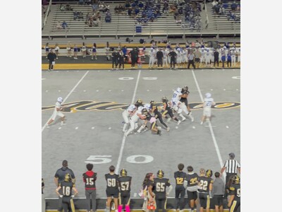 Carlsbad Rallies Past Alamogordo 30-25 in District Thriller