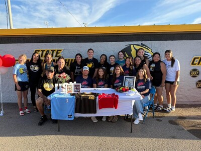 Alamogordo High School Standout Hailey Evans Signs Letter of Intent to Play Softball at University of the Southwest