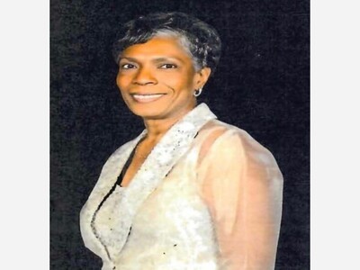In Memory of Cleo D. Davis