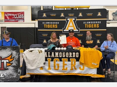 Congratulations to Alamogordo Tiger Baseball Standout Jaxson Cole on Signing with Ottawa University Arizona!